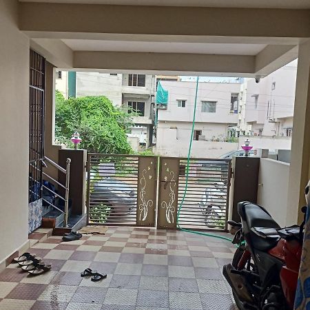 Sri Govinda Nilayam Home Stay 1 Visakhapatnam Luaran gambar