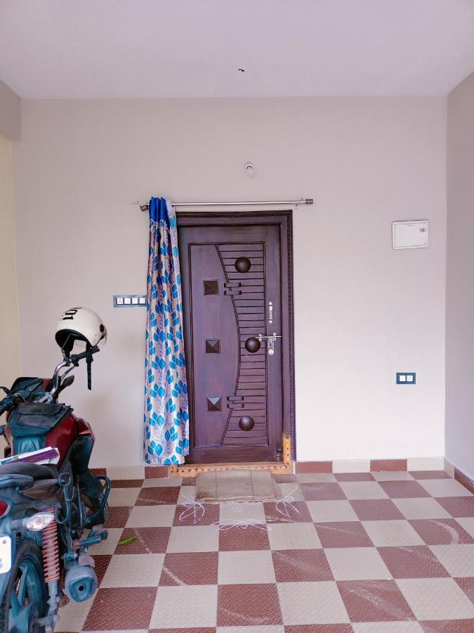 Sri Govinda Nilayam Home Stay 1 Visakhapatnam Luaran gambar